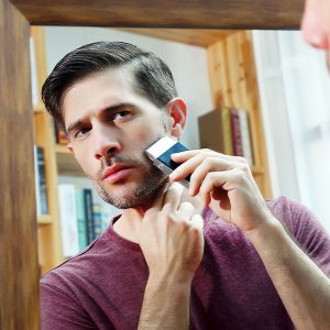 Alternative view of Black iShave - USB Charge